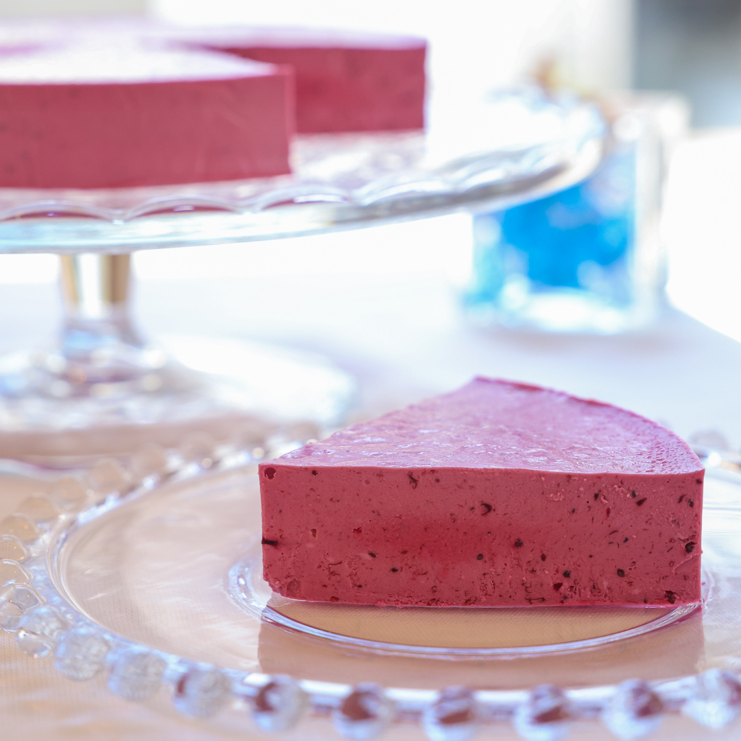 ひんやりぷるぷる・カシスのレアチーズケーキ